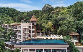 Avani Ao Nang Cliff Krabi Resort 4*